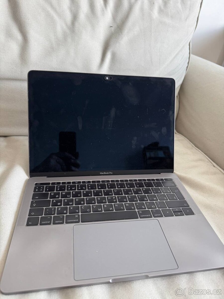 MacBook Pro 13 2017 i5 16Gb RAM 256 SSD - RU/EN