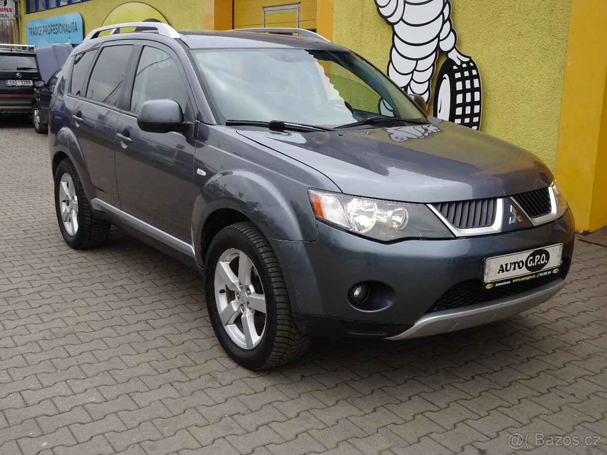 Mitsubishi Outlander 2.2 TD 4x4 7 míst,