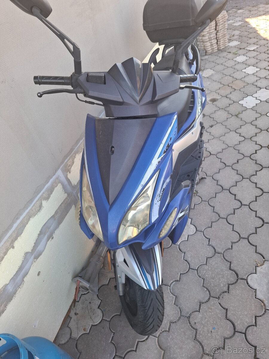Prodám skutr Matador Maxon