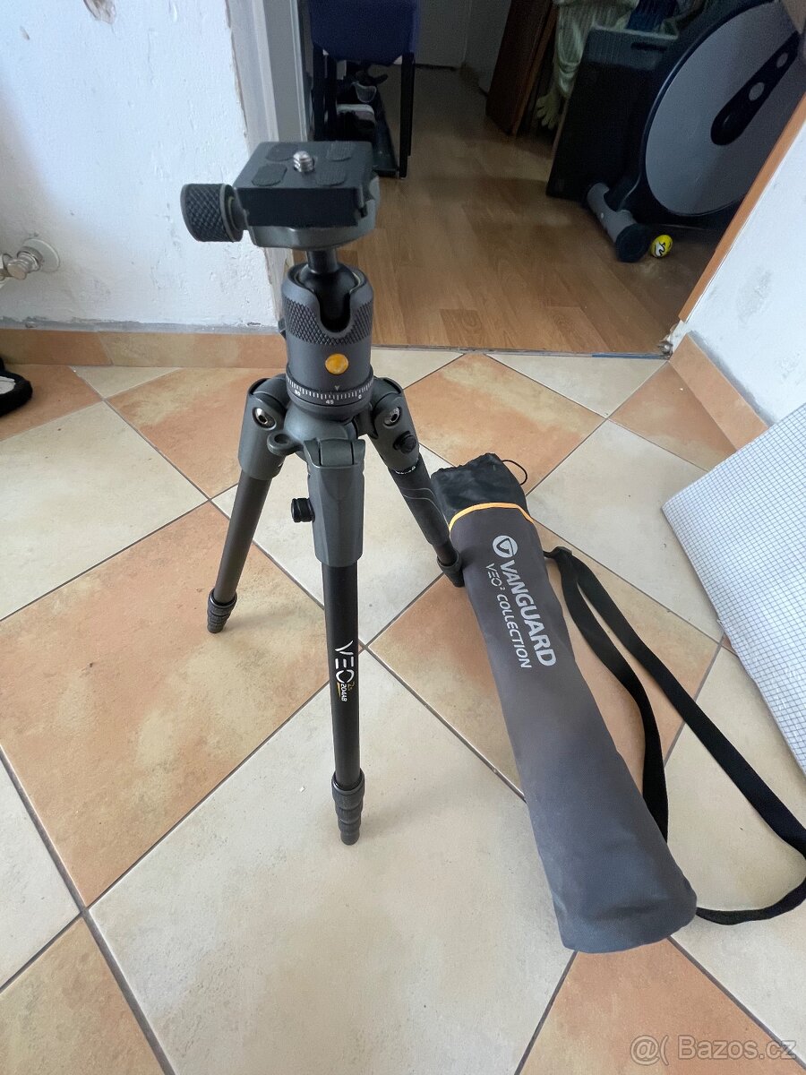 Prodej stativu Vanguard VEO 2 204AB – Lehce použitý