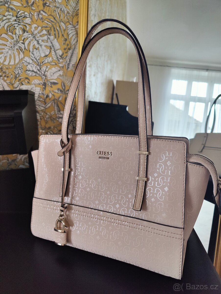 Kabelka Guess