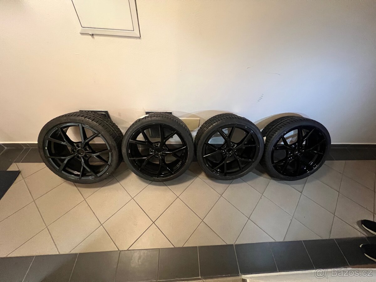 Alu kola 5x112 Volkswagen R19 original Estoril nové