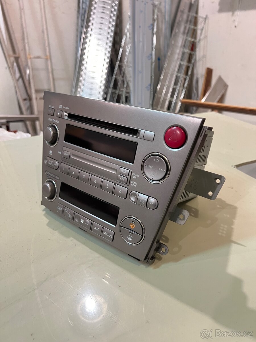 Rádio Subaru Legacy 4