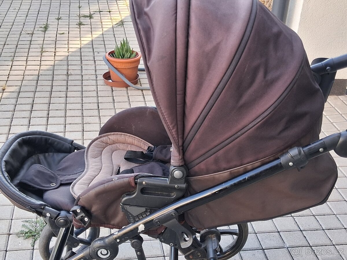 Kočárek sortovní TUTIS Viva Life a korbička a příslušenství