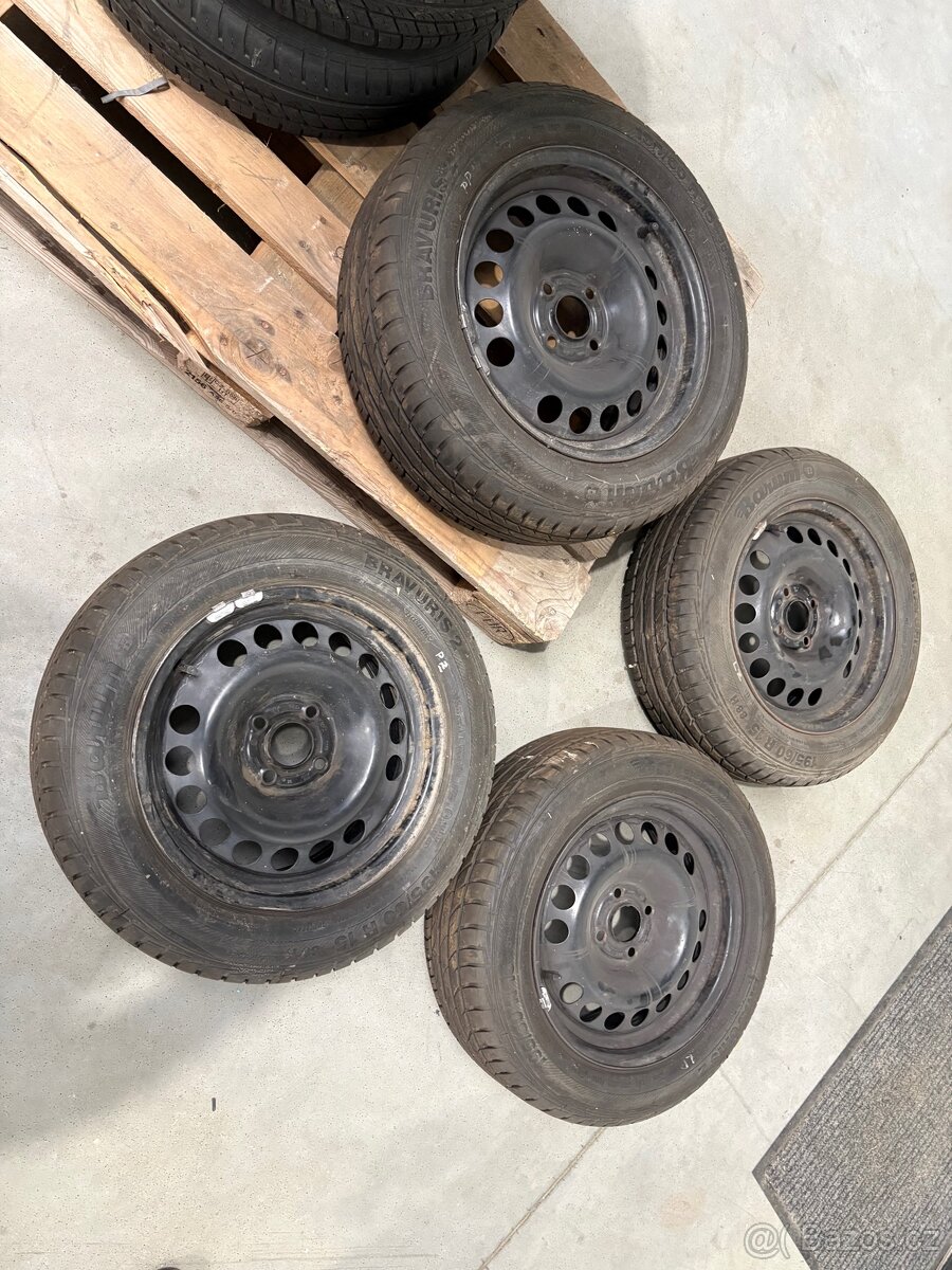 Sada pneu opel astra g. 195/60R15
