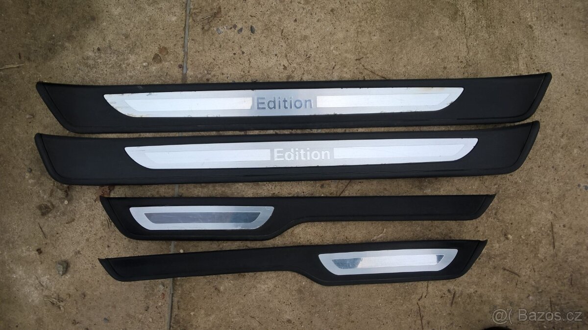 BMW E90/E91 EDITION nášlapy
