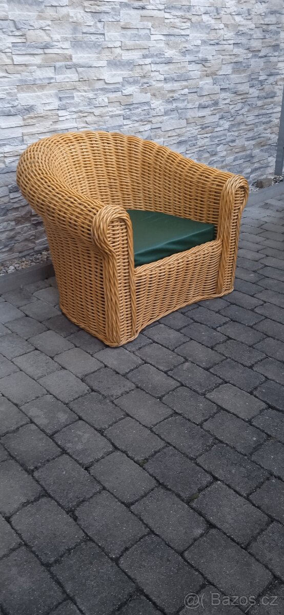 Ratanové mohutné křeslo