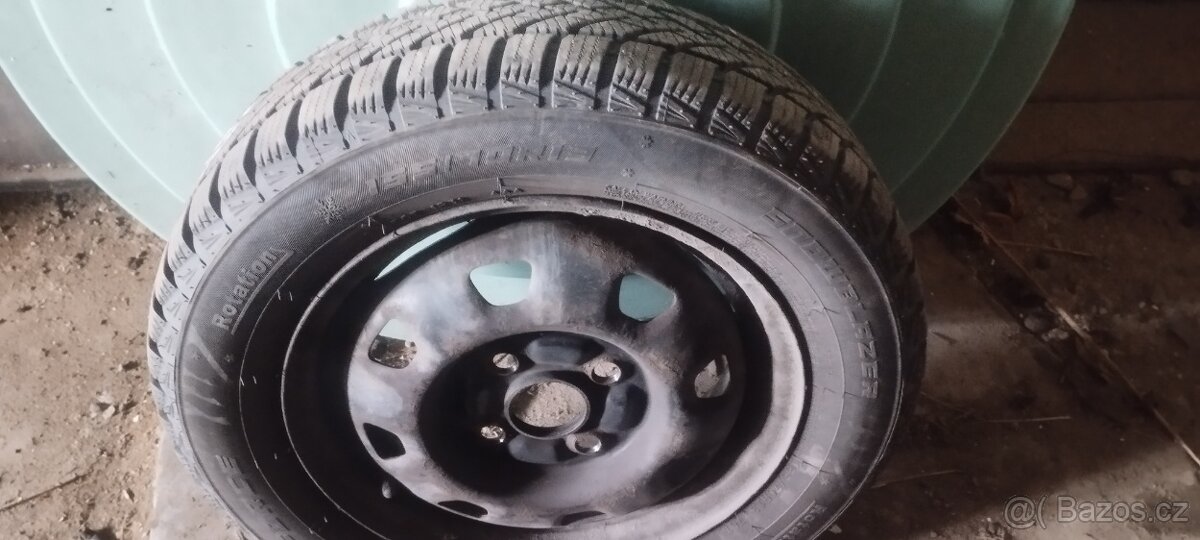 Hyundai disky včetně pneu 155/70/13
