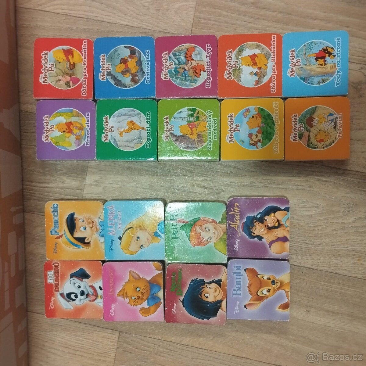 Dvě sady dětských mini knih