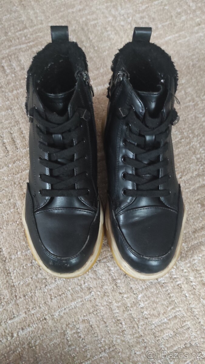 Dívčí Zimní boty Baťa vel 35