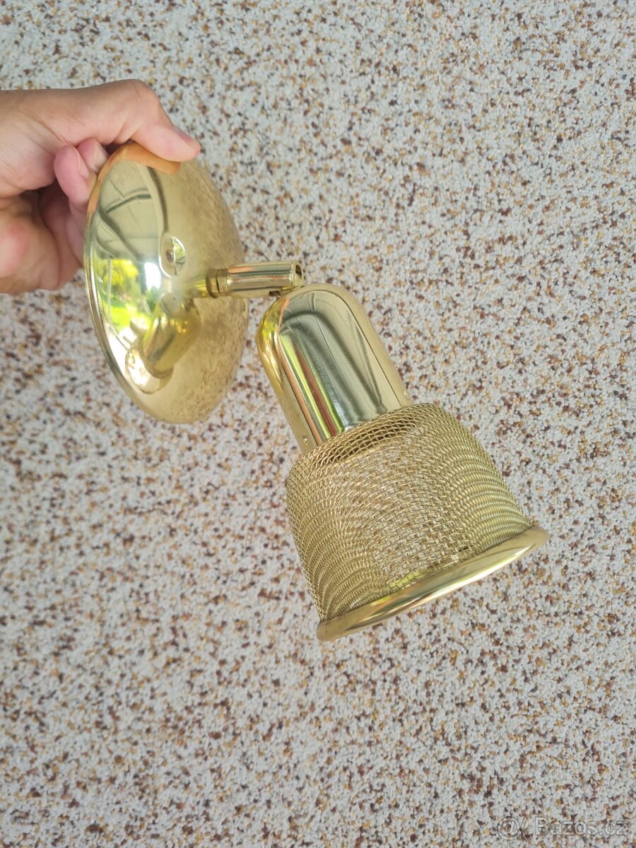 Nástěnná lampička