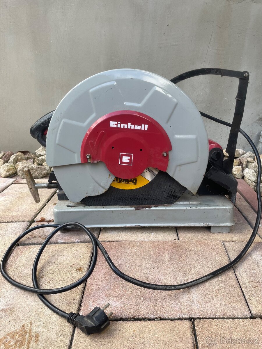 Řezačka kovu Einhell