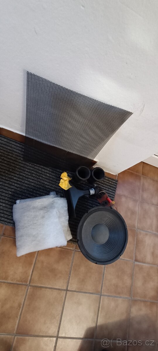 komponenty odposlech 300 W RMS/8 ohmu