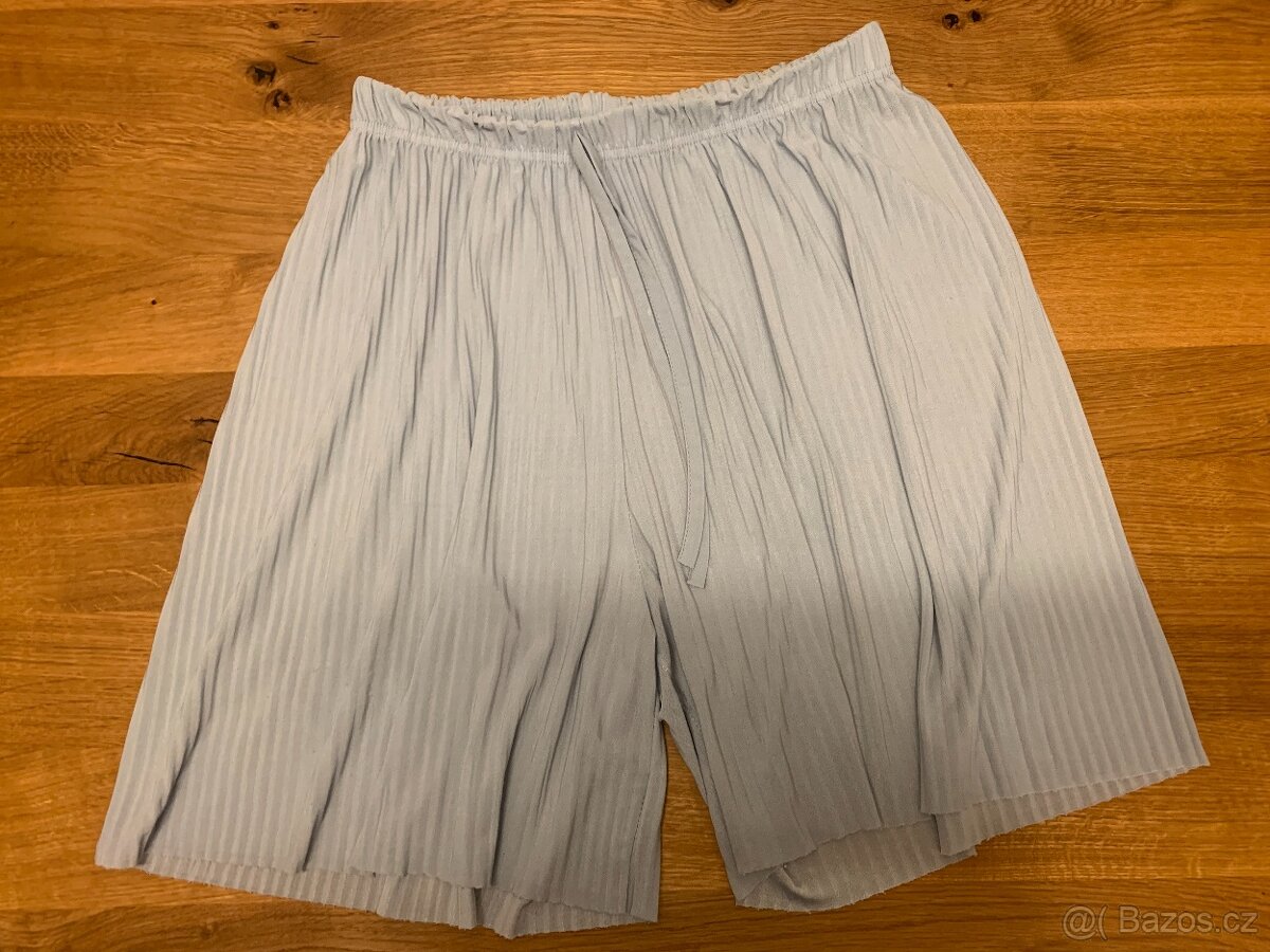 splývavé plizované dámské šortky, vel. M/L