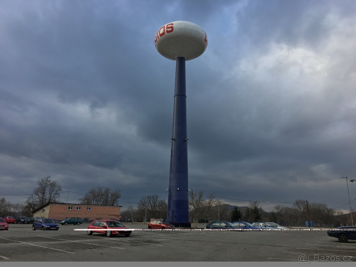 Vodojem - výška 36metrů I S POZEMKEM
