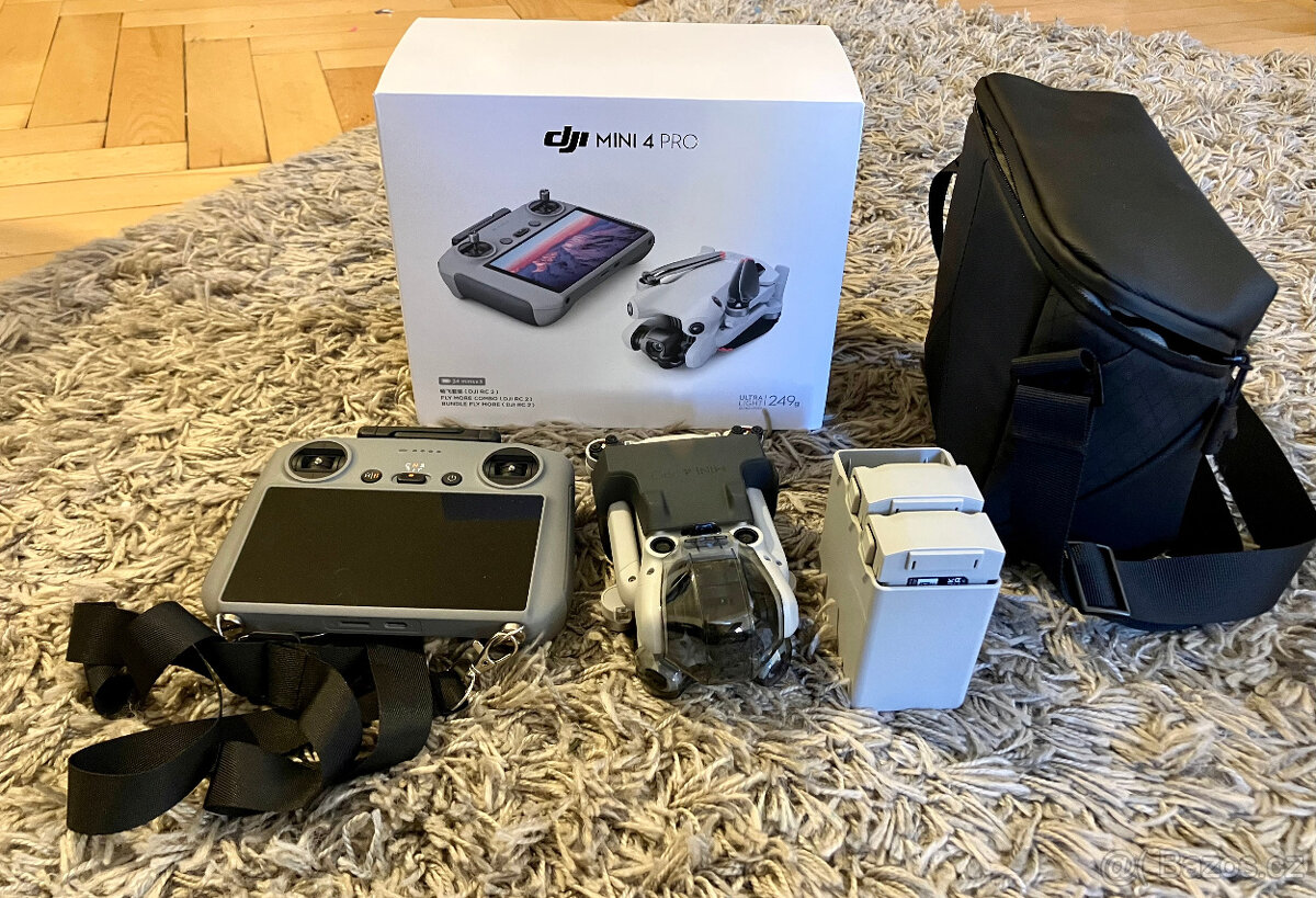 DJI Mini 4 Pro Fly More Combo (DJI RC2)