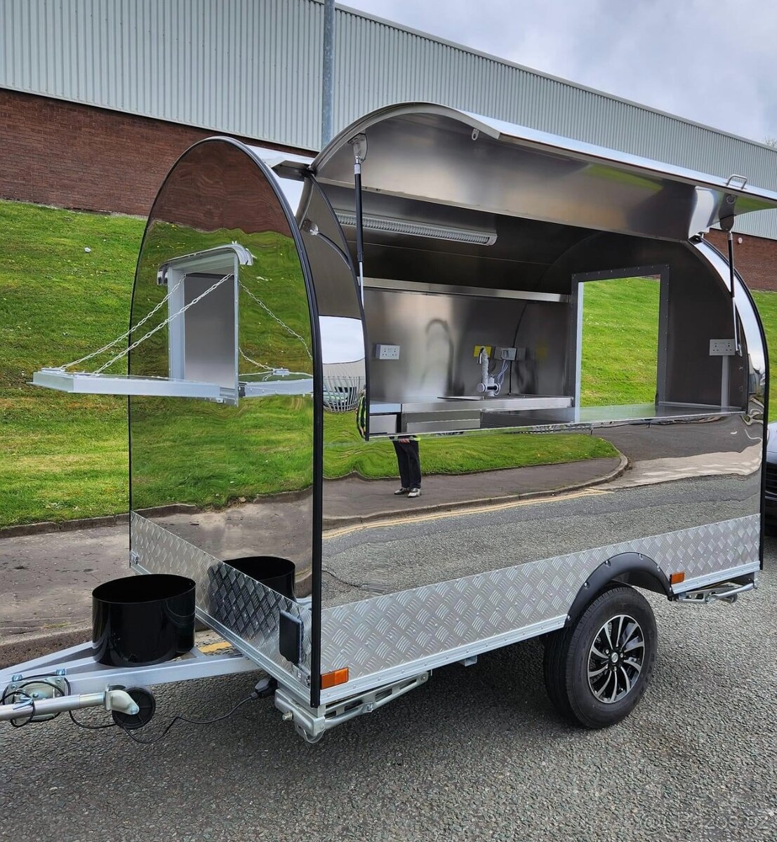 Gastro přívěs, Food Truck, Pojízdná prodejna,2.8M