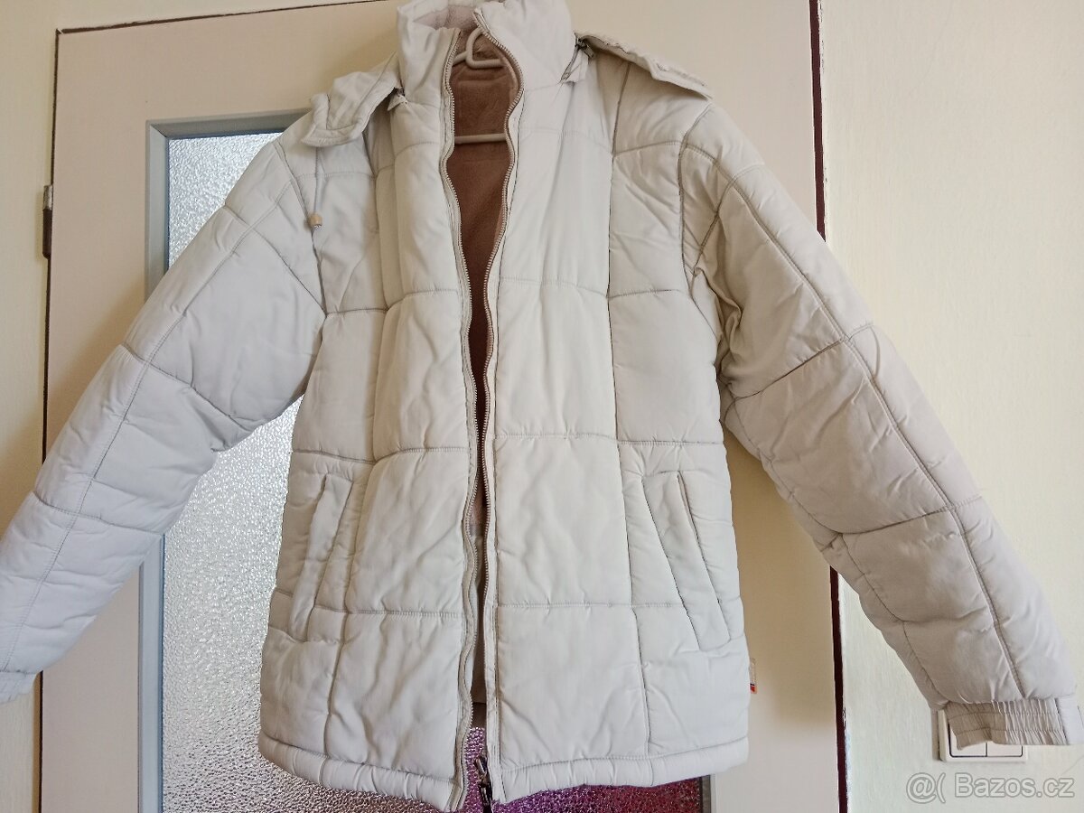 Dámská krátká zimní bunda
