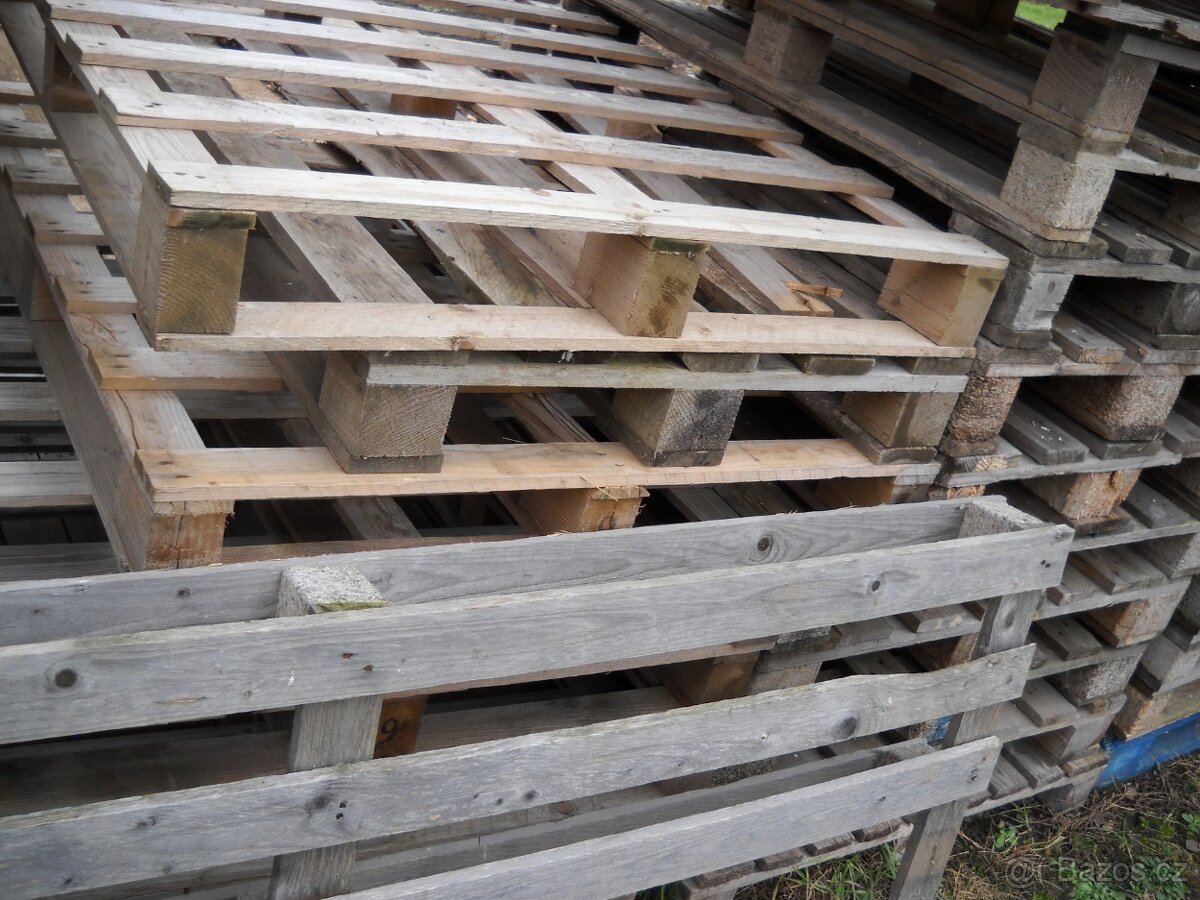 Dřevěné palety za odvoz