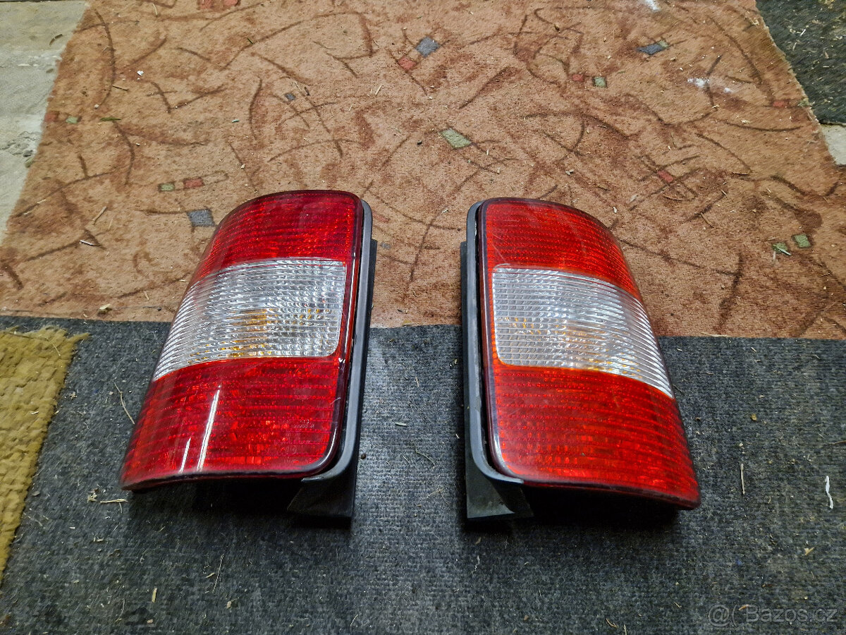 vw caddy zadní světla