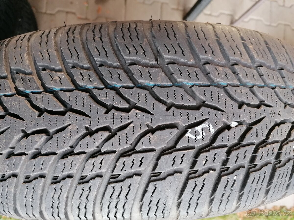 2x zimní pneu Nokian 185.60r15