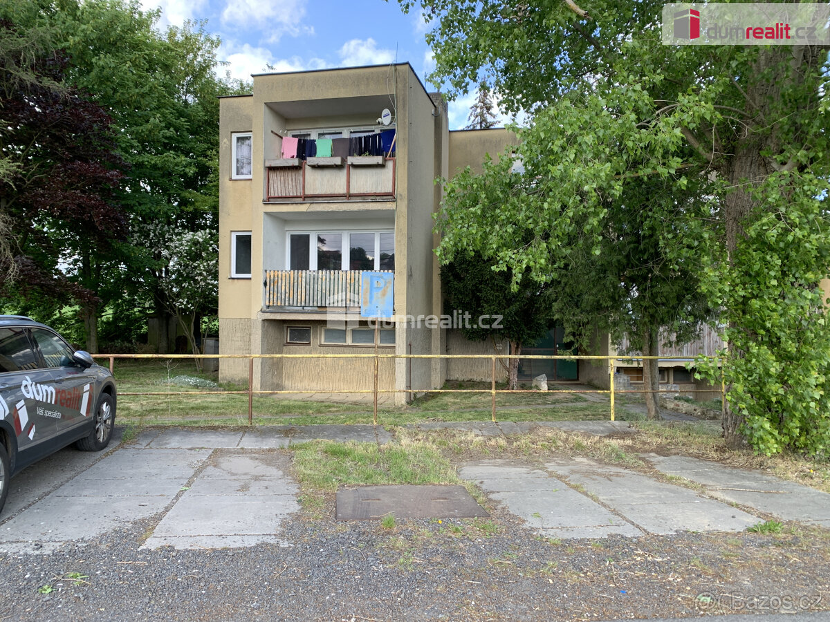 Prodej velkého bytu 3+1 o ploše 73,4 m2 + L/S, obec Všeradic