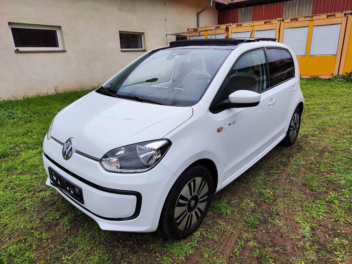 VW e-UP panorama navigace