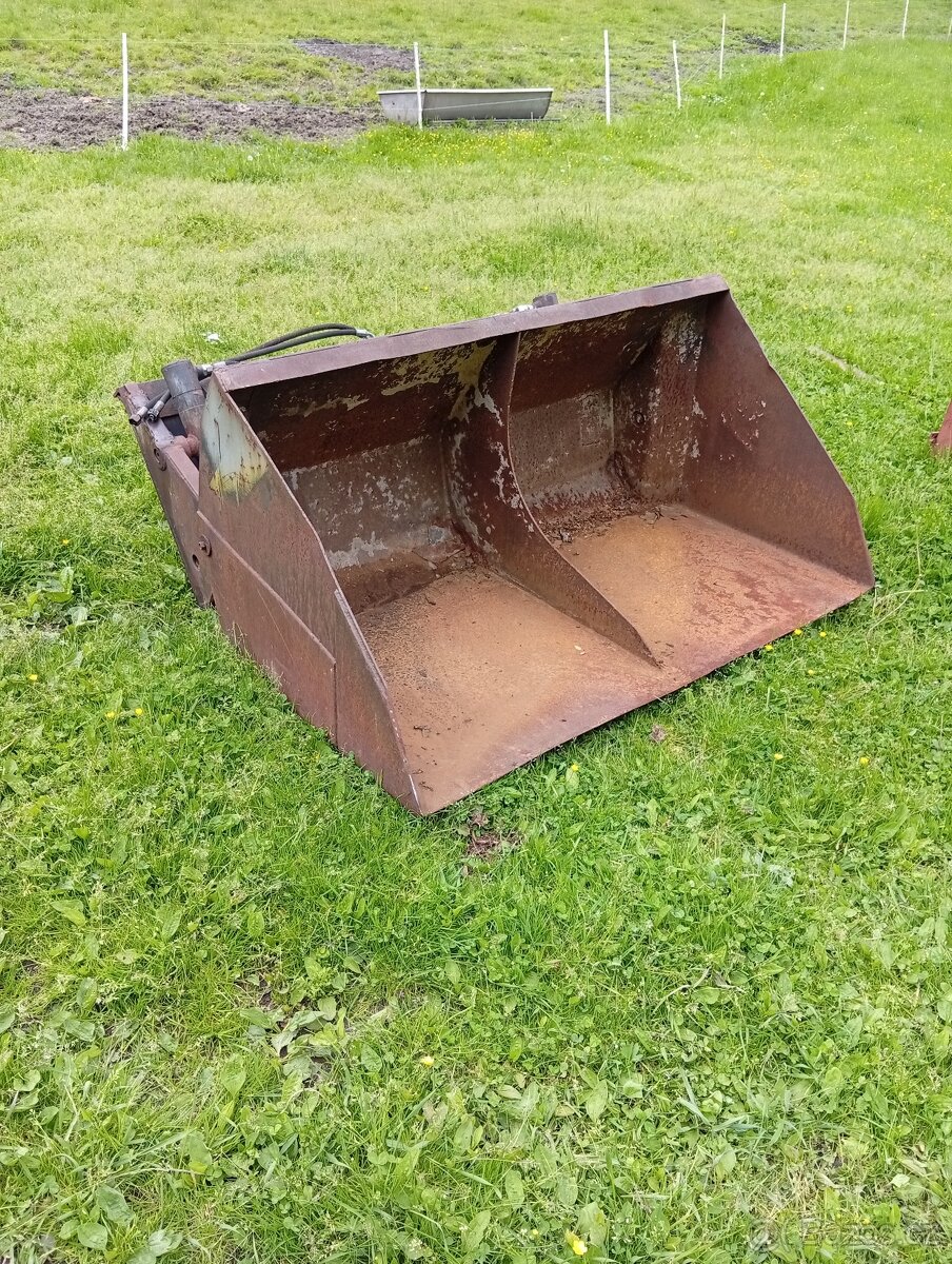 Prodám lžíci, radlici