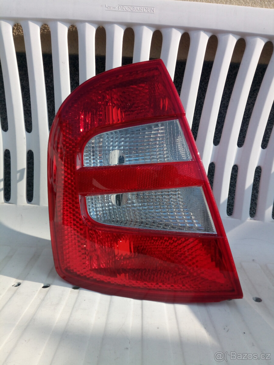 zadní levá lampa Fabia