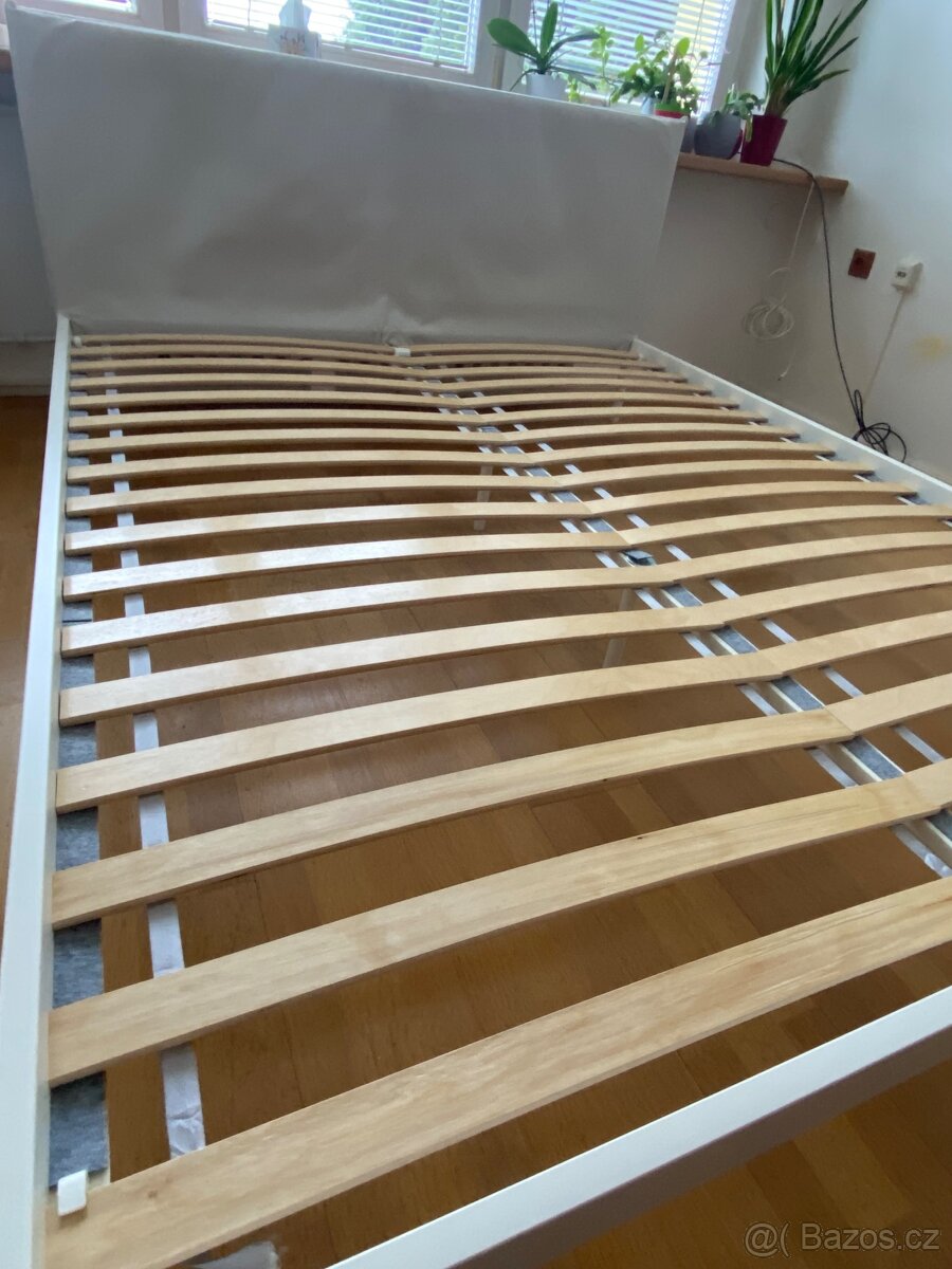 Nova postel+ matrac+ rosty
