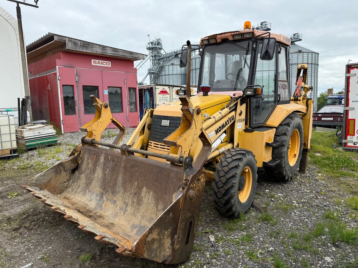 Komatsu WB 93R