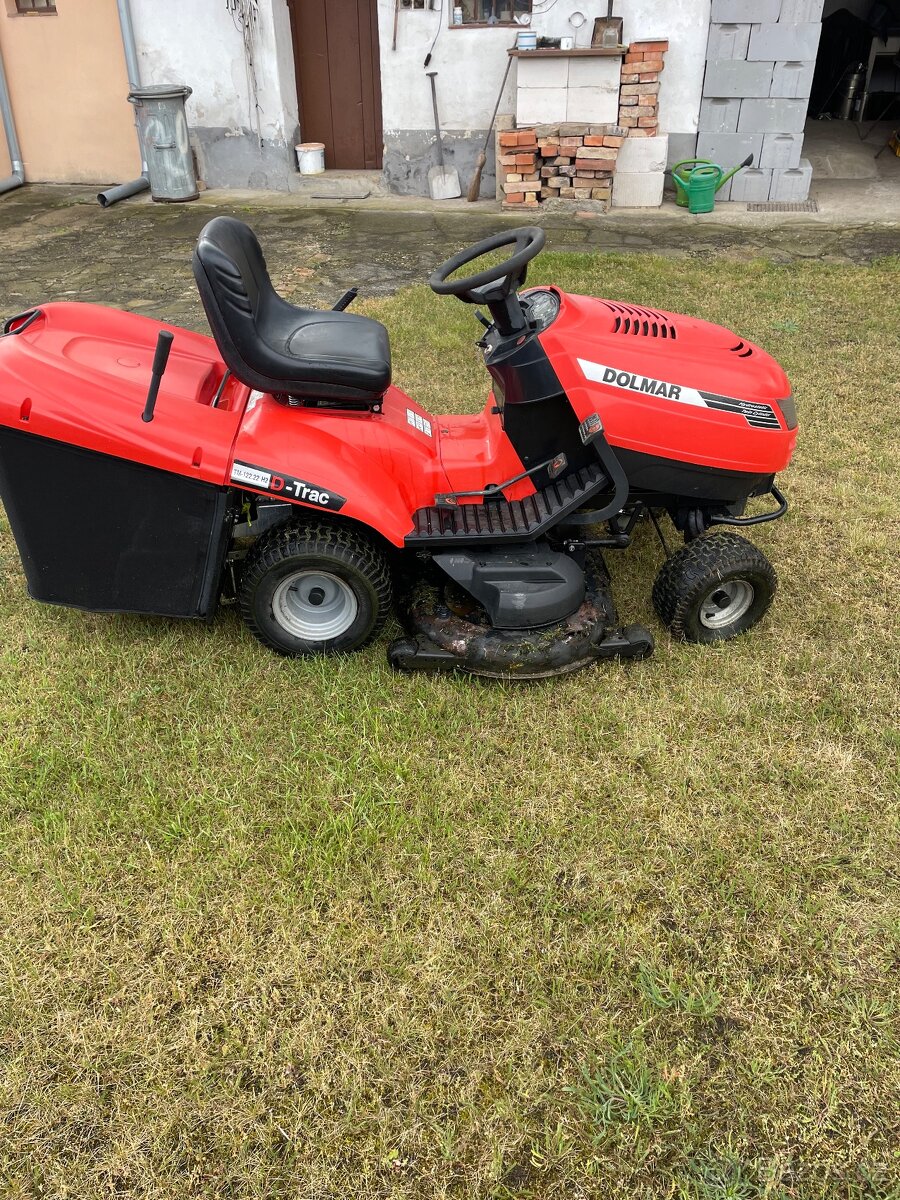 Zahradní traktor Dolmar