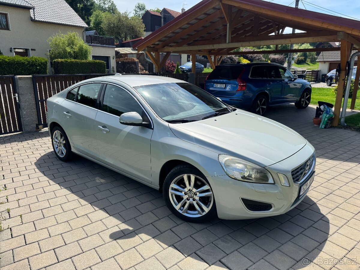 Volvo S60 D3 2012
