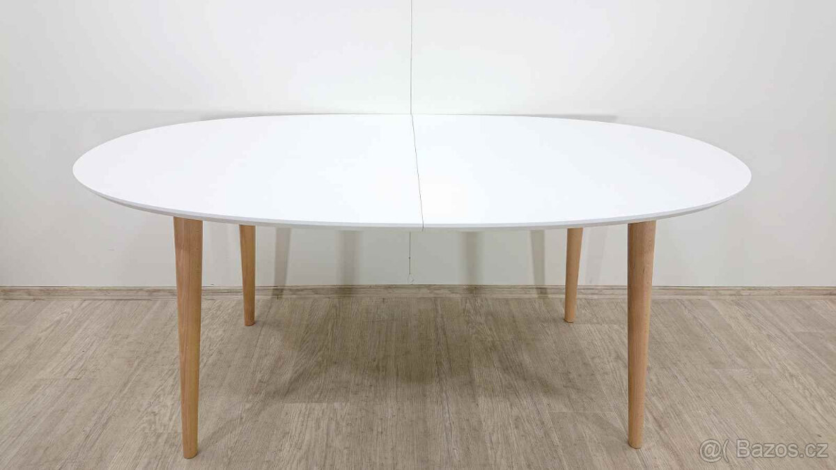 Bílý rozkládací jídelní stůl Oakland, délka 170-250 cm Kave