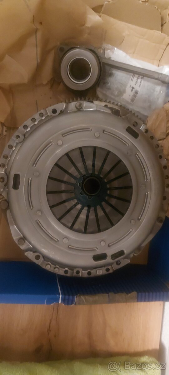 Spojka sachs 2290601009