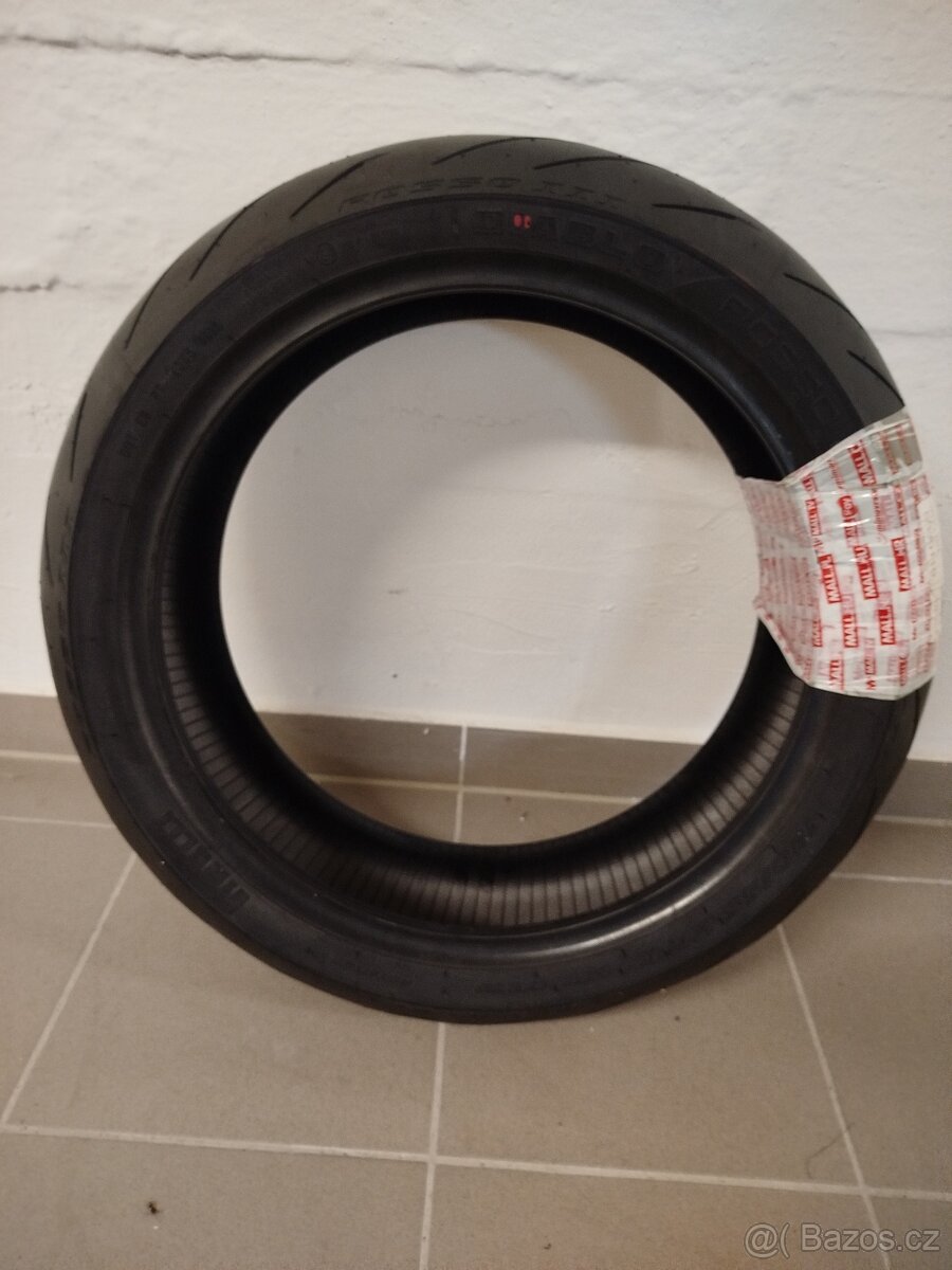 Zadní pneumatika Yamaha YZF R6