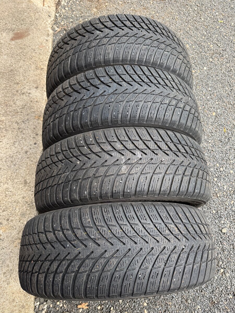 4ks zimních pneu Nokian Snowproof 2 SUV 225/55 R18