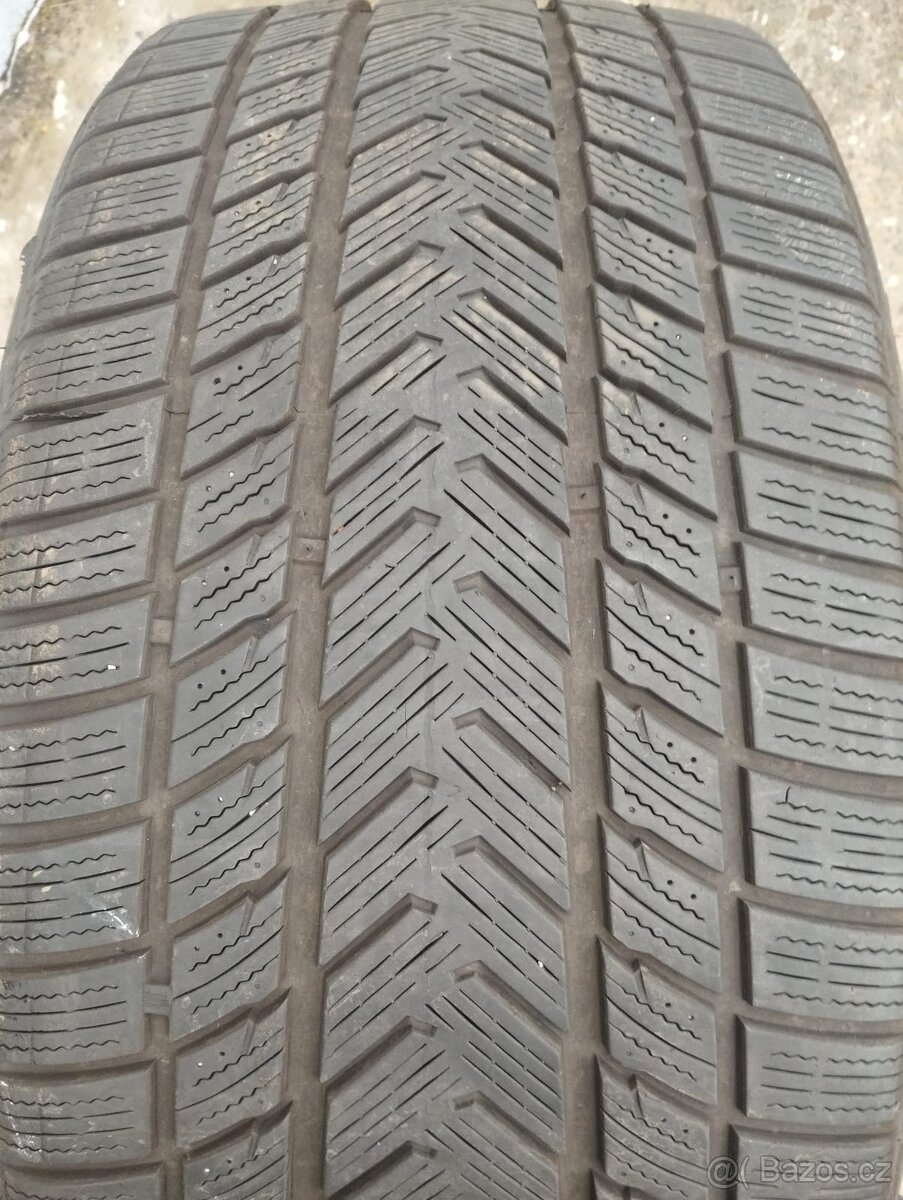 Gripmax SureGrip Pro Winter 275/35 R21