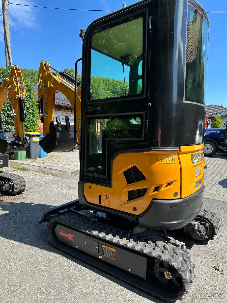 Minibagr s kabinou, 1800 kg, motor Kubota, Mimoosý, RP