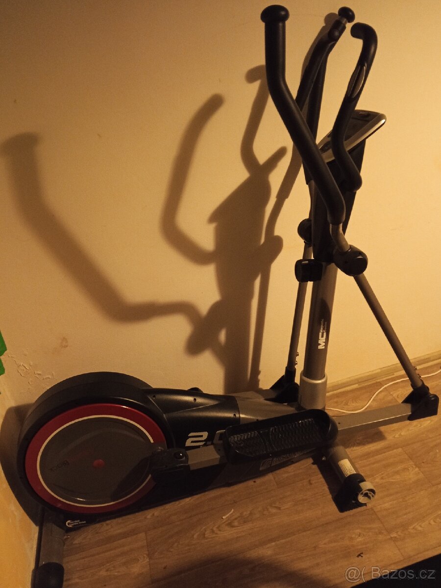 Eliptický trenažér Insportline do 150kg