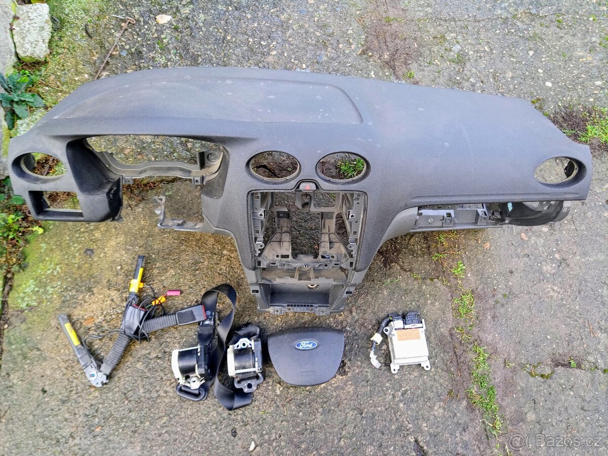 Ford Focus MK2 Airbagy