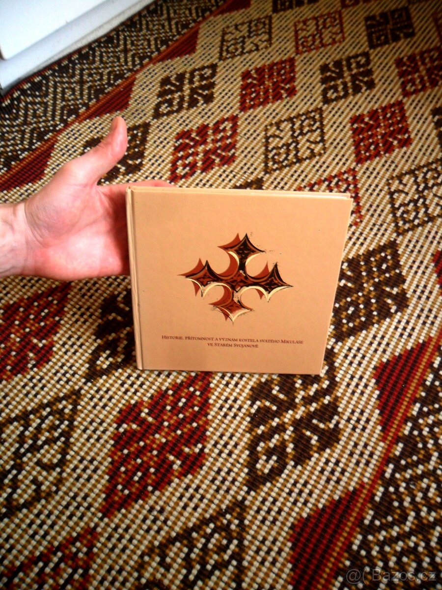 Kostel sv. Mik. ve Starém Svojanově rozfoceno 12 x