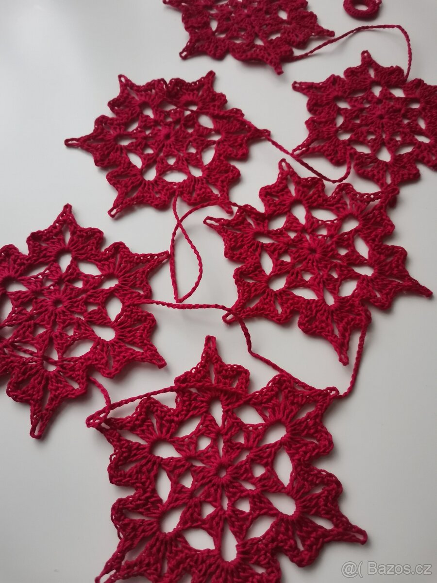 Vločky závěs červený