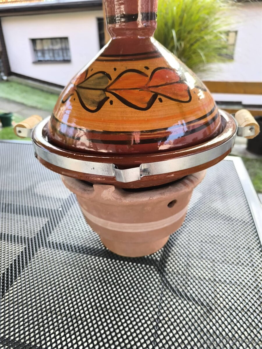 TAJINE HRNEC RUČNĚ VYROBENÝ