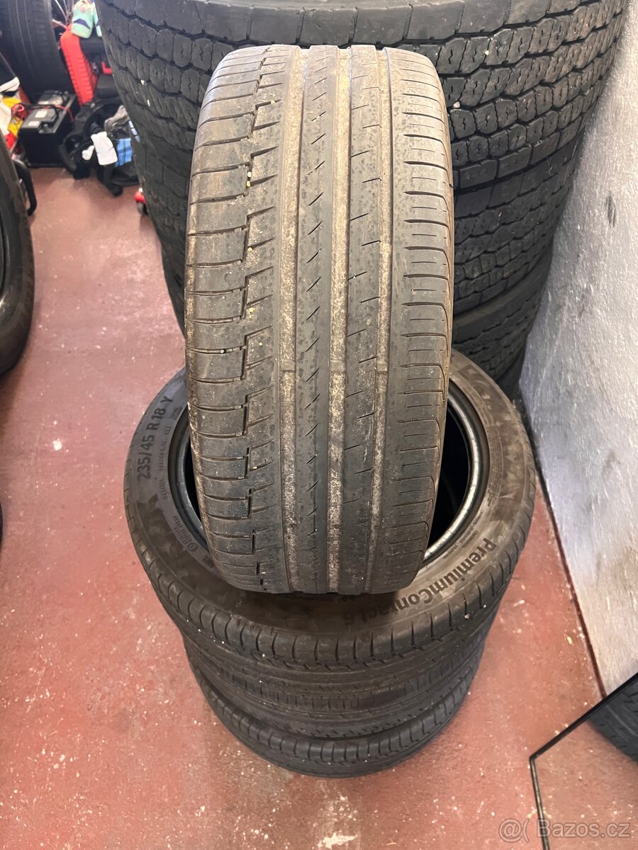 Letní pneu 235/45R18