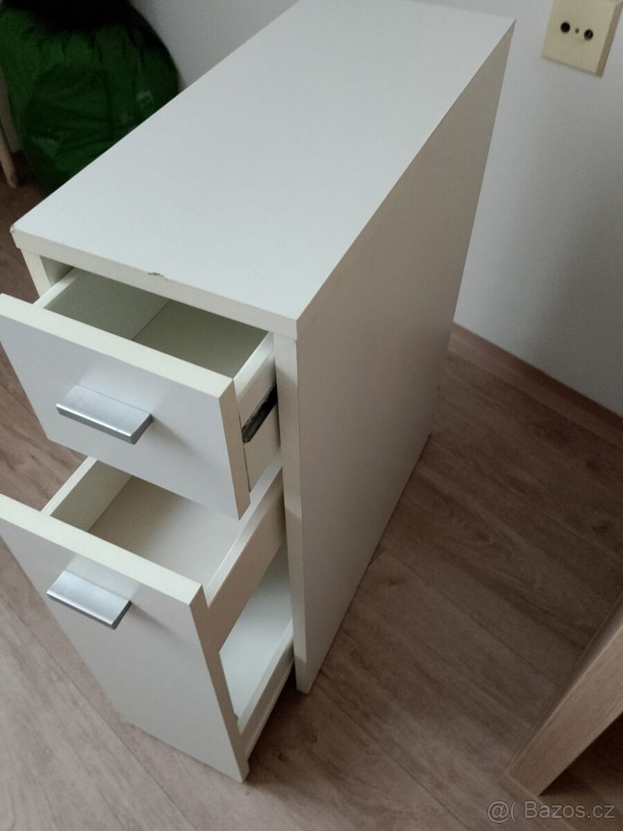 Toaletní skříňka