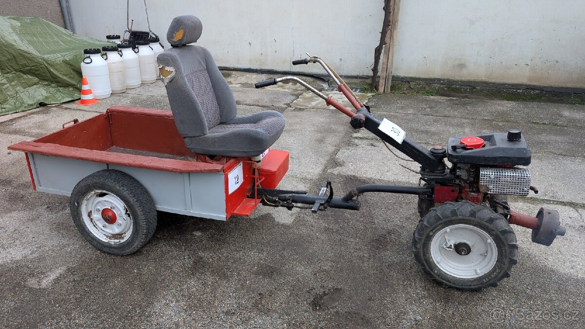Malotraktor Vari Jikov + vozík se sedlem