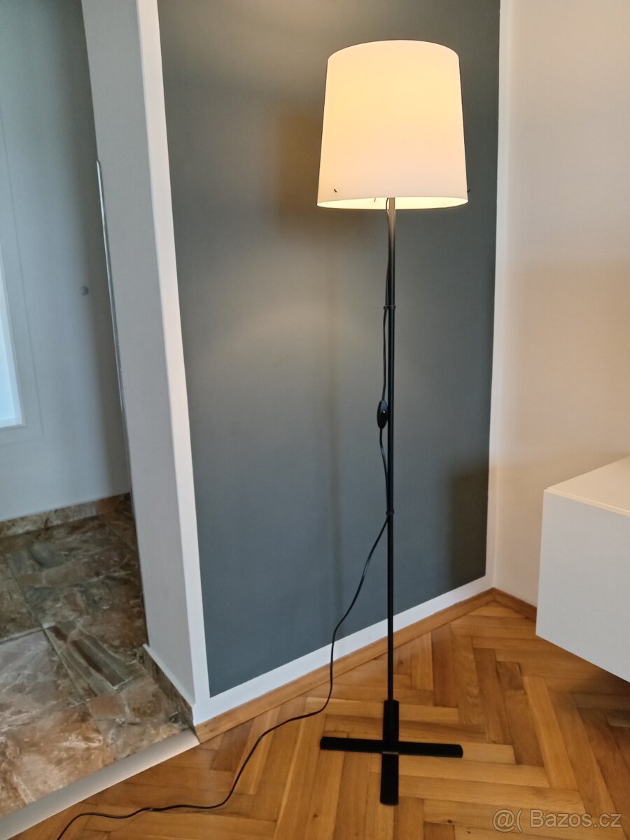 Stojací lampa Ikea Barlast