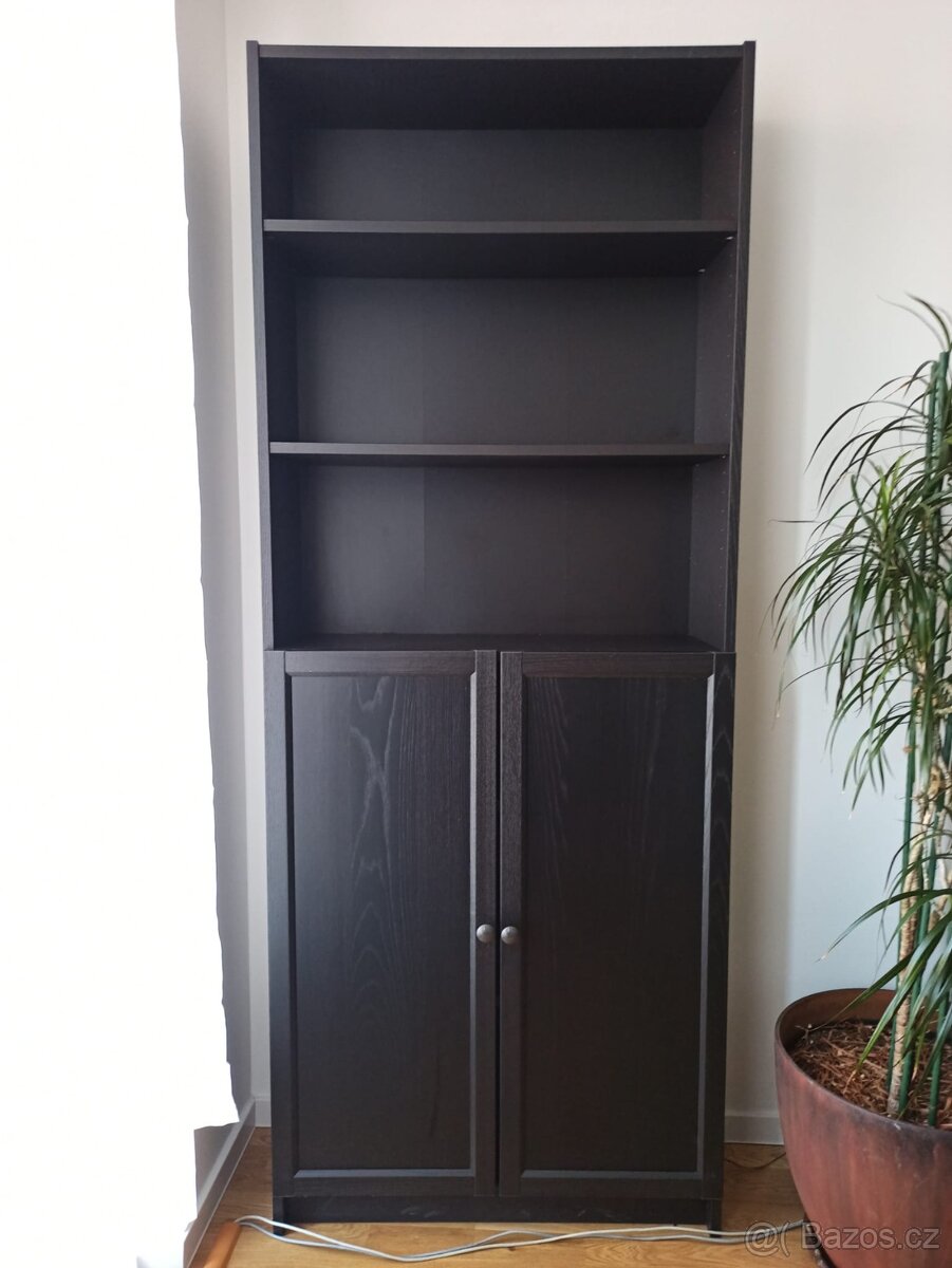 IKEA BILLY / OXBERG Knihovna s dveřmi - Prodáno