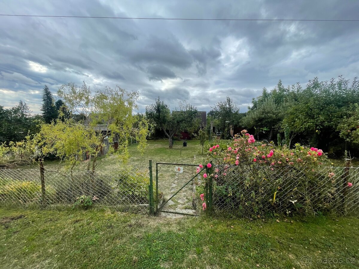 Zahrada na prodej - 400 m2 (Chomutov)